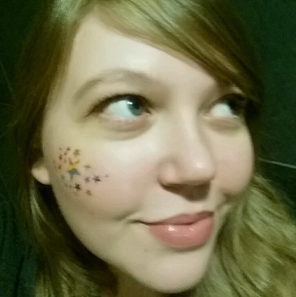 Meet your Posher, Katheryn - Picture 1 of 1